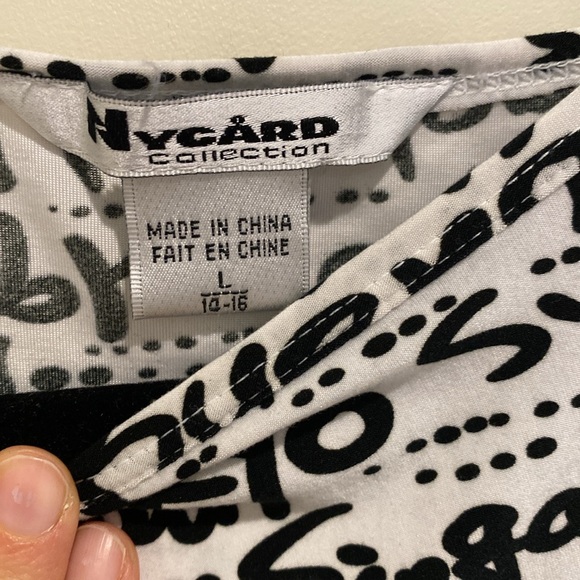 Nygard Collection top - Picture 2 of 5